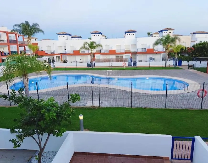 Casa Familiar A Pie De Piscina Villa Vera 0*,